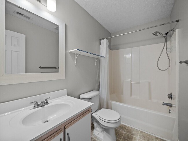 Building Photo - Welcome to Marsh Oaks!