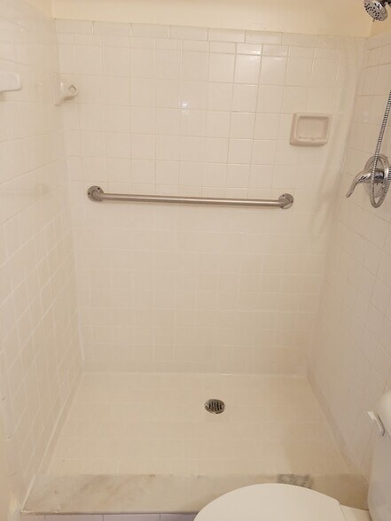 Bathrroom 1 - 2537 Chris Ct