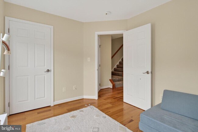 Building Photo - 8814 Hunting Lodge Ct