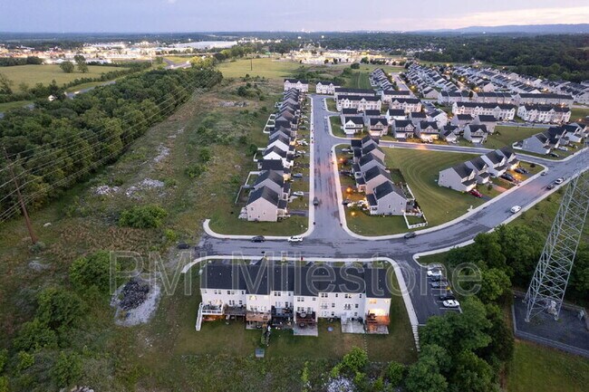Building Photo - 367 Ontario Dr