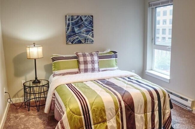 Building Photo - Great 2bd 2bath Downtown Seattle Condo For Rent!