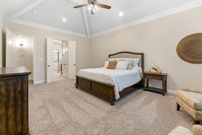 Building Photo - 1300 Highland Park Cir