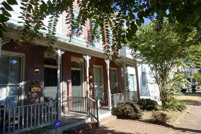 Building Photo - 522 1/2 N 1st St