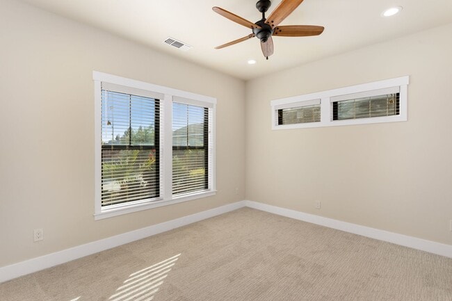 Building Photo - Gorgeous 2 bed, 2 bath home in Lincoln, CA