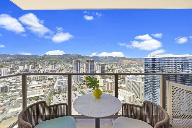 Building Photo - 1388 Kapiolani Blvd