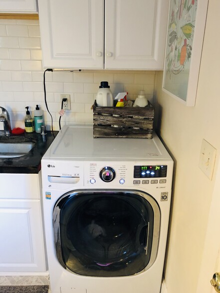 In-unit laundry - 911 2nd St S