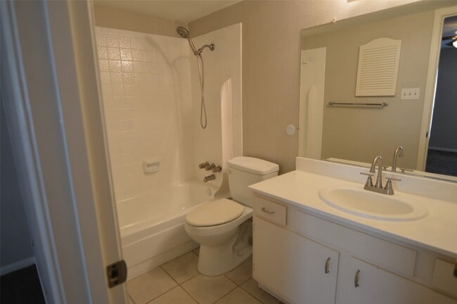 Building Photo - 14715 Barryknoll Ln