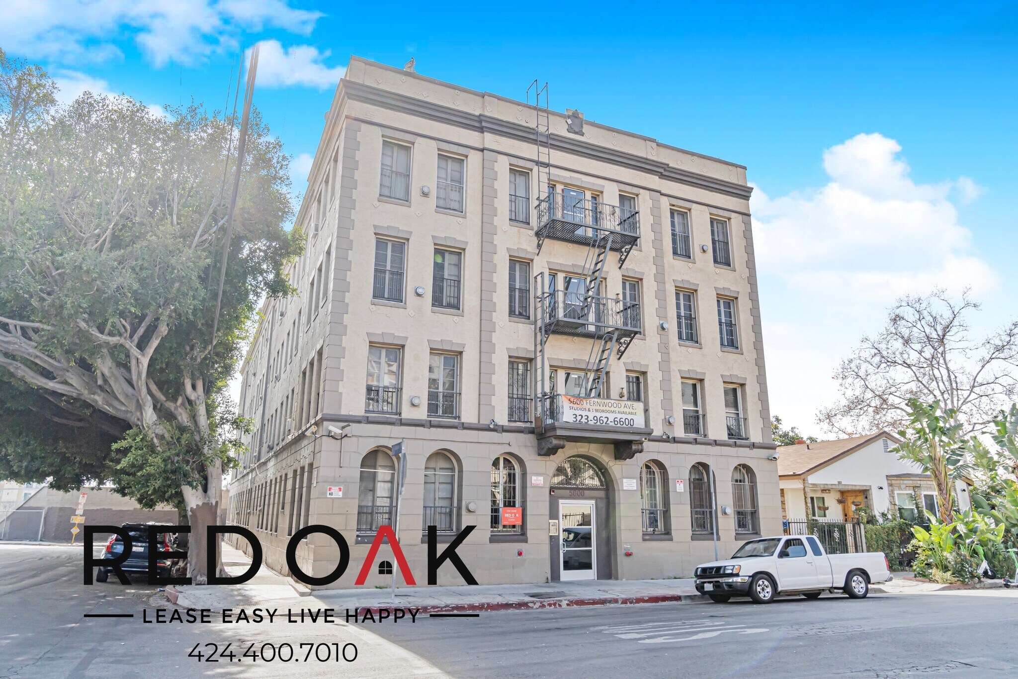 Building Photo - 5600 Fernwood Ave