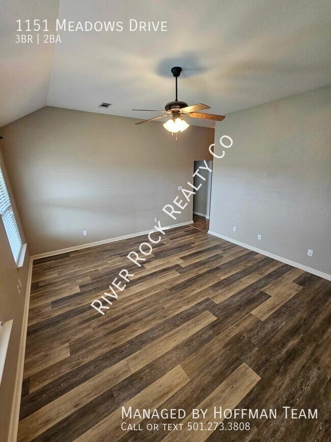 Building Photo - 1151 Meadows Dr