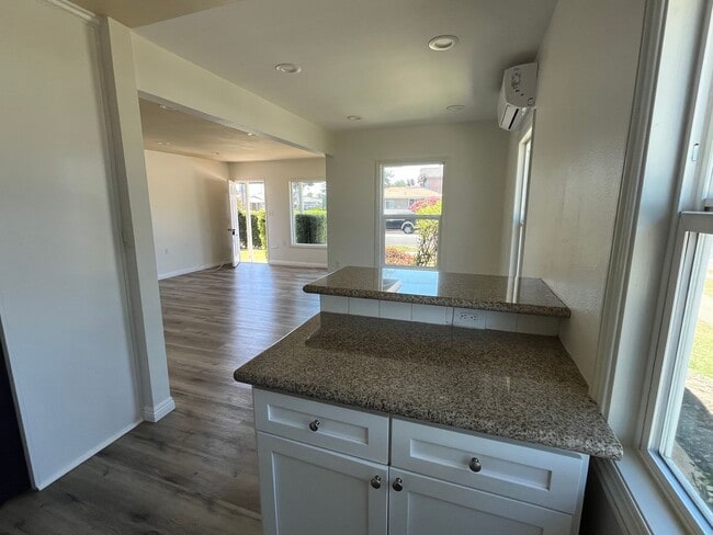 Building Photo - 2Bedroom/1  Bath home in Whittier
