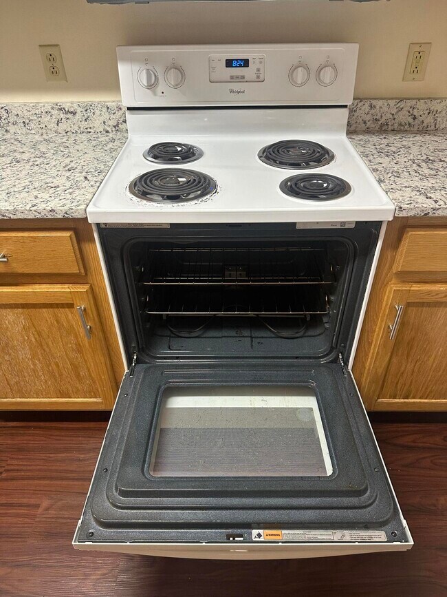 Building Photo - 2005 River Ridge Rd