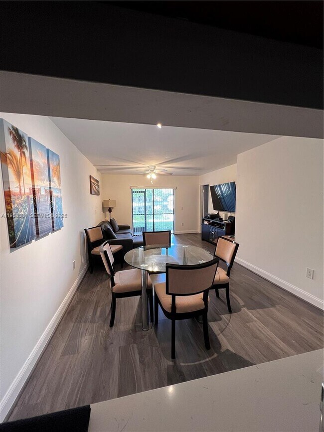 Building Photo - 158 NW 92nd Ave