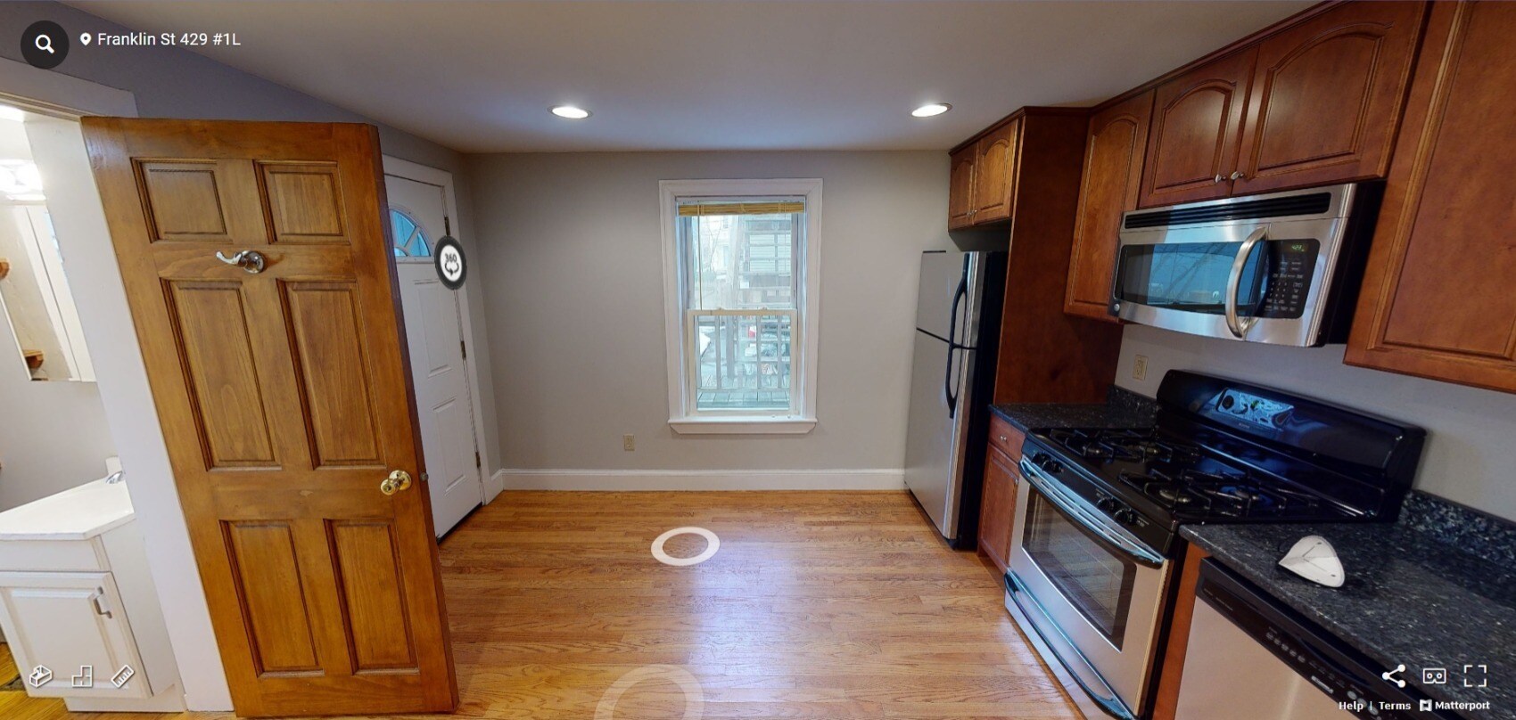 Building Photo - 428 Franklin St