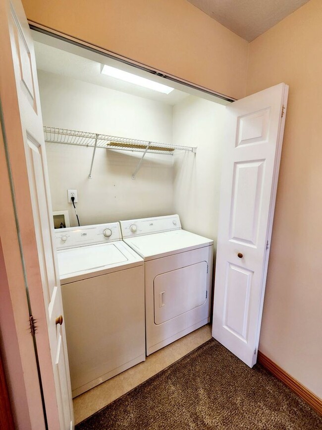 Building Photo - 2 br, 1.5 bath House - 4 Bakers Pointe