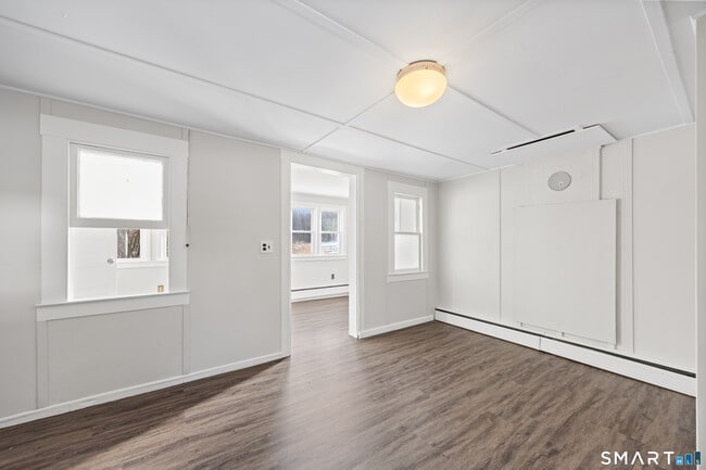 Building Photo - 353 Mt Sanford Rd