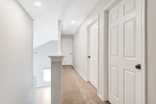 Building Photo - 11714 Pinos Altos Dr