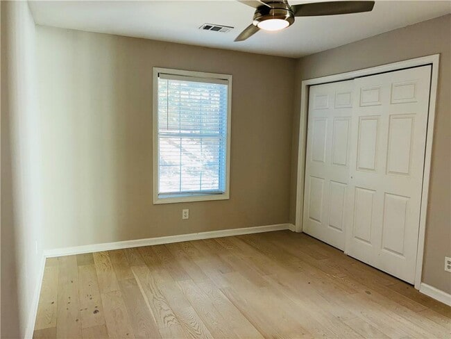 Building Photo - 3842 Avensong Village Cir