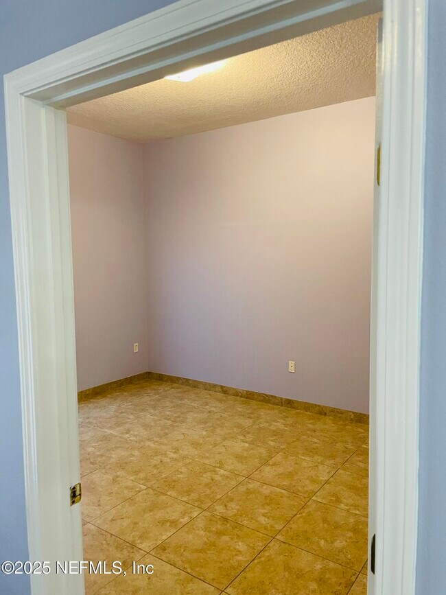 Building Photo - 9626 Belda Way