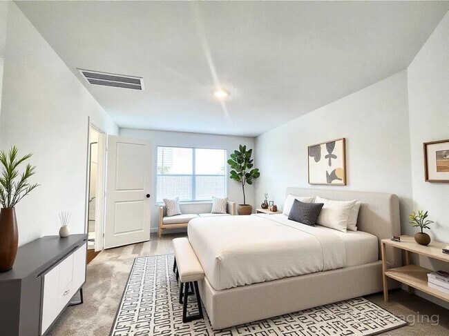 Building Photo - 305 Milliner Lp