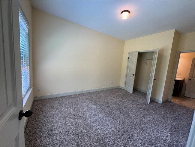 Building Photo - 2640 Tyler Bay Ln