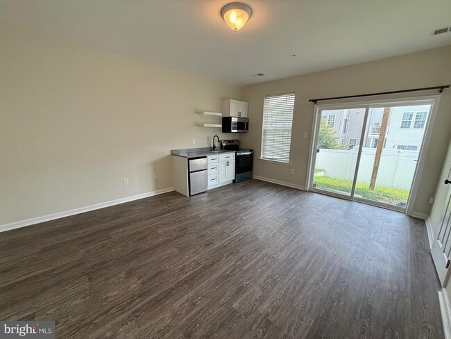 Building Photo - 9887 Deer Run
