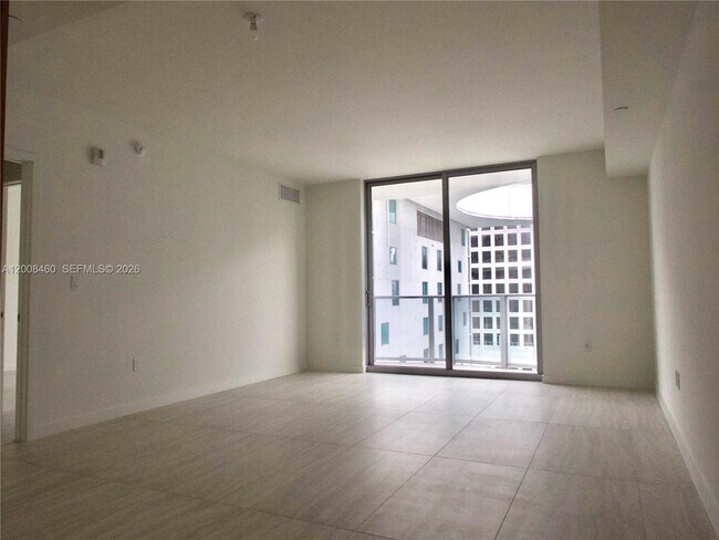 Building Photo - 77 SE 5th St