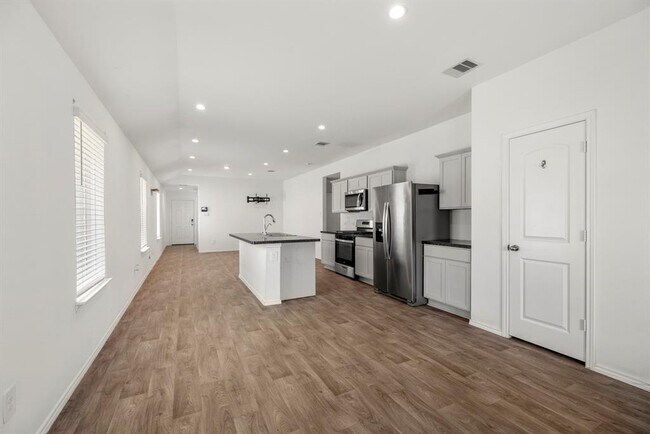 Building Photo - 5451 Tuscany Hills Ln