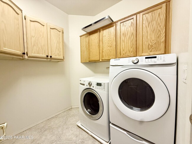 Building Photo - 2640 W Quail View Loop