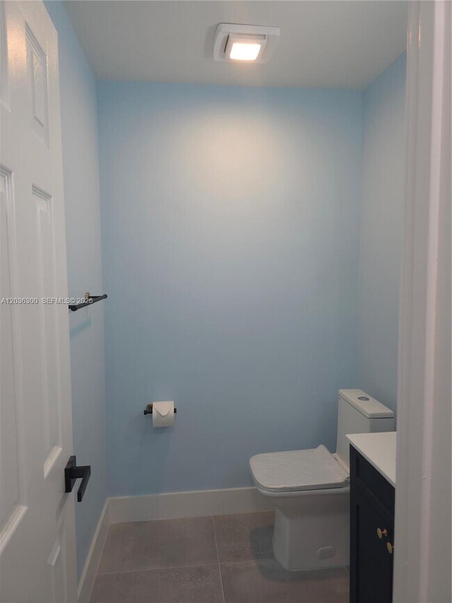 Building Photo - 1565 Thumb Point Dr