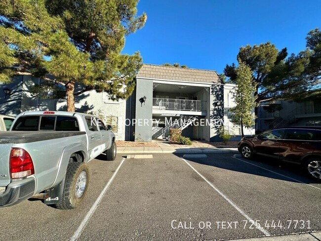 Building Photo - 3823 S Maryland Pkwy