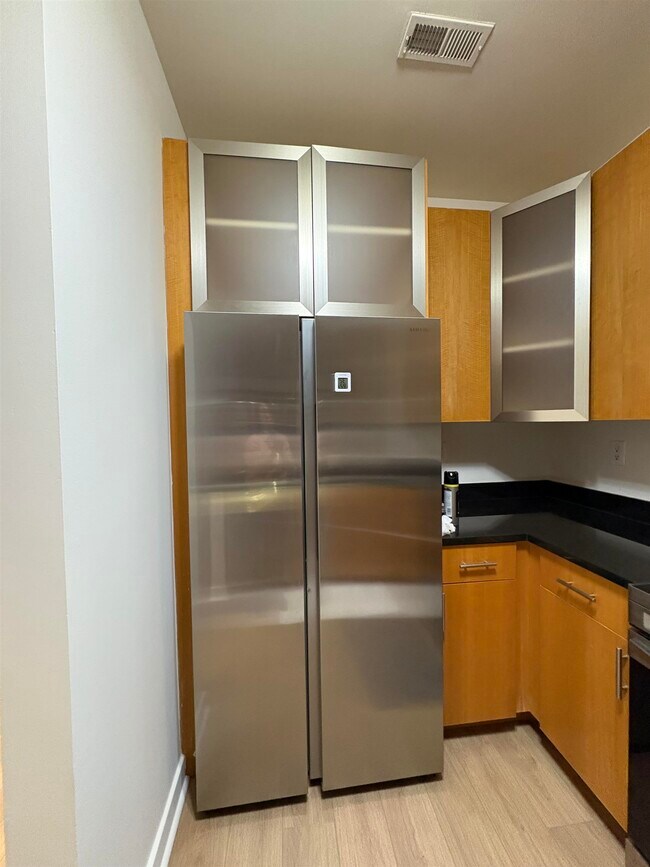 Building Photo - 24 Ave at Port Imperial