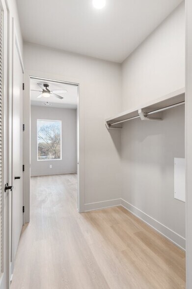 Building Photo - 1090 Haysboro Ave