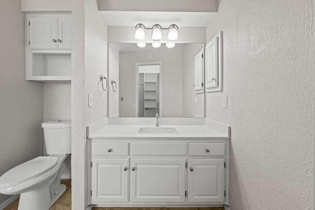 Building Photo - Two reasons to stop scrolling: the schools and the bathrooms. 3/2/2 Home in Putnam City Northaven...