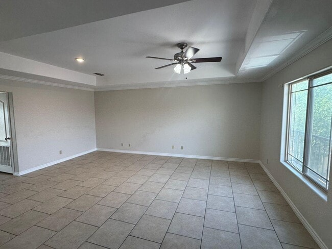 Building Photo - 9805 Sterling Loop