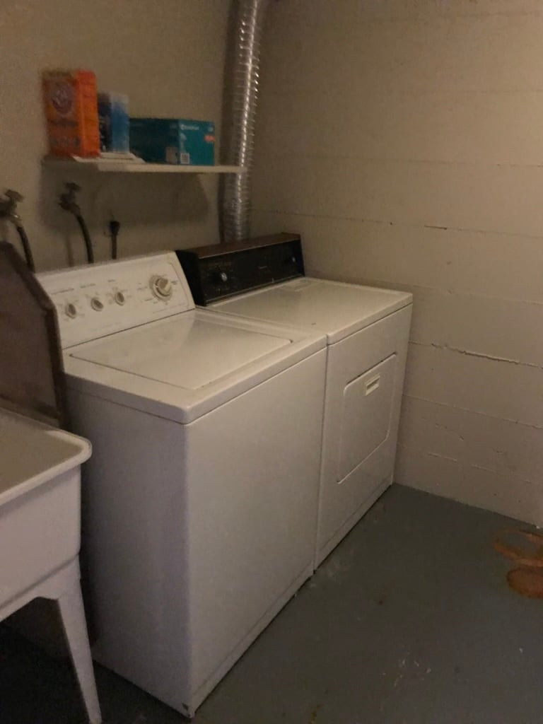 Building Photo - 706 N 188th St