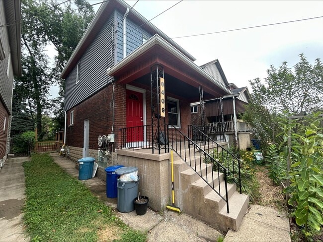 Building Photo - Cozy 2 bedroom in Squirrel Hill
