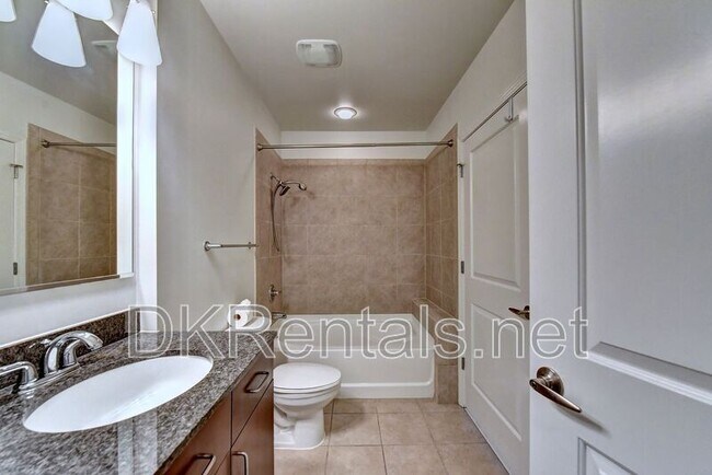 Building Photo - 44 Peachtree Pl NE