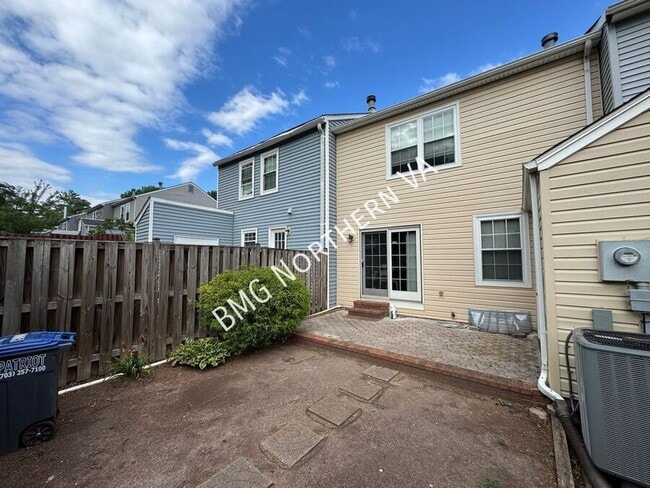 Building Photo - 6118 Rocky Way Ct