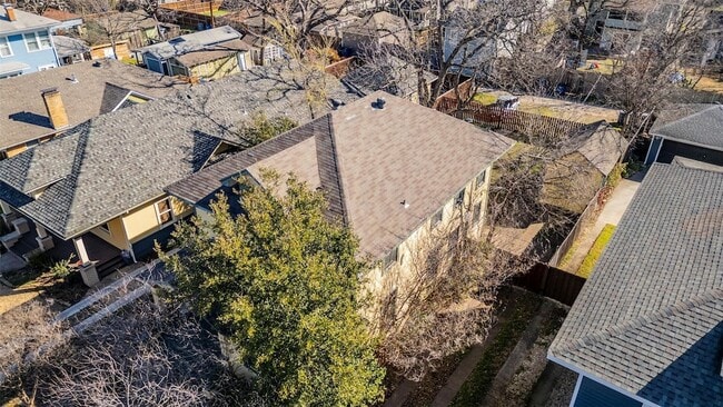 Building Photo - 210 S Rosemont Ave