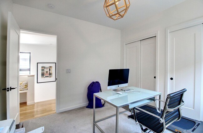 Building Photo - Luxury Living in the heart of Platte Park, 5bds, 4bas - Custom Finishes around every corner