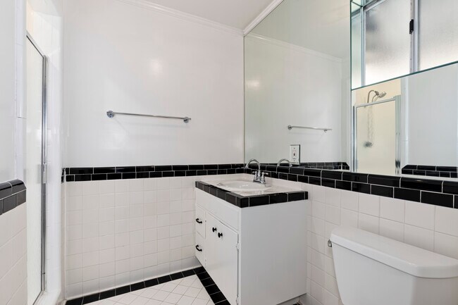 Building Photo - 9336 W Olympic Blvd