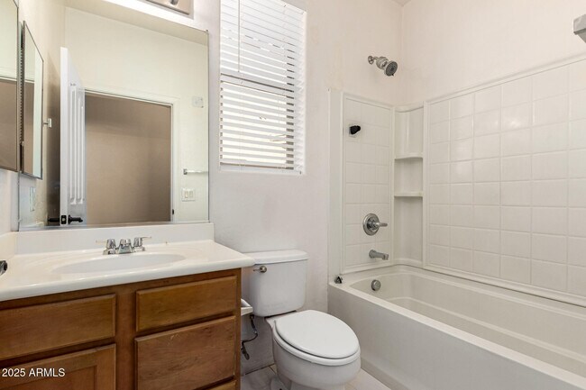 Building Photo - 3047 S 257th Ave