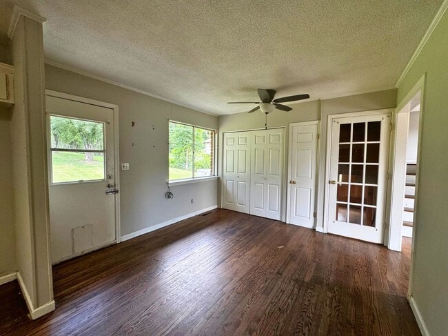 Building Photo - 4505 Locksley Ln
