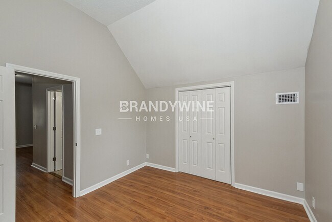 Building Photo - 241 E Morris Dr