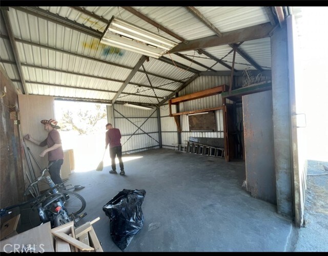 Building Photo - 2845 Del Rosa Rd