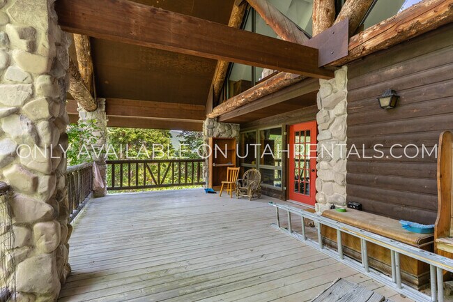 Building Photo - 2718 Stewart Rd