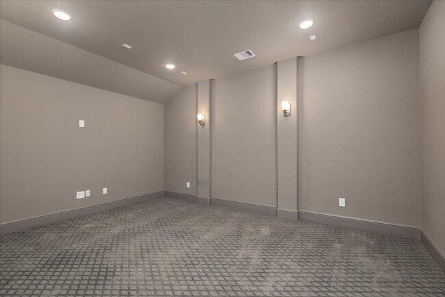 Building Photo - 155 Rockwell Park Blvd