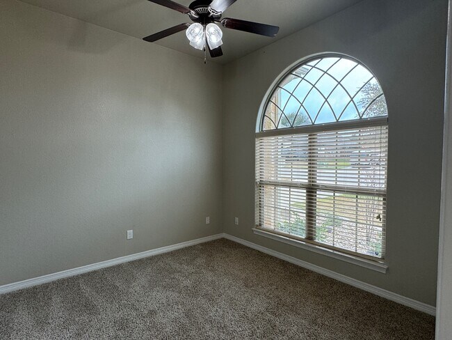 Building Photo - 3218 Wildcatter Dr