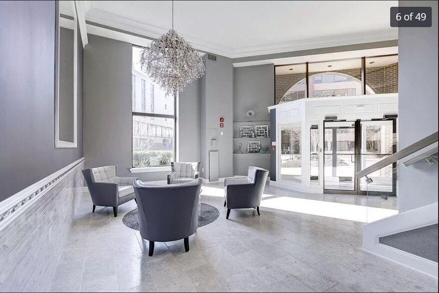 Building Photo - 2111 Wisconsin Ave NW