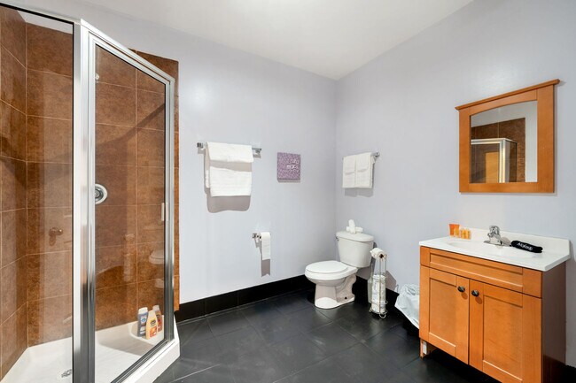 Building Photo - 2630 S Throop St